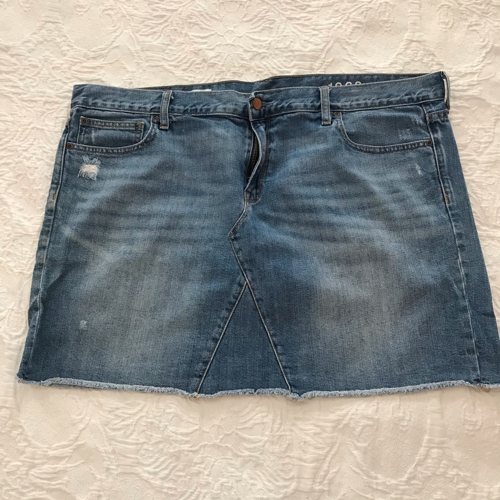 GAP Skirt